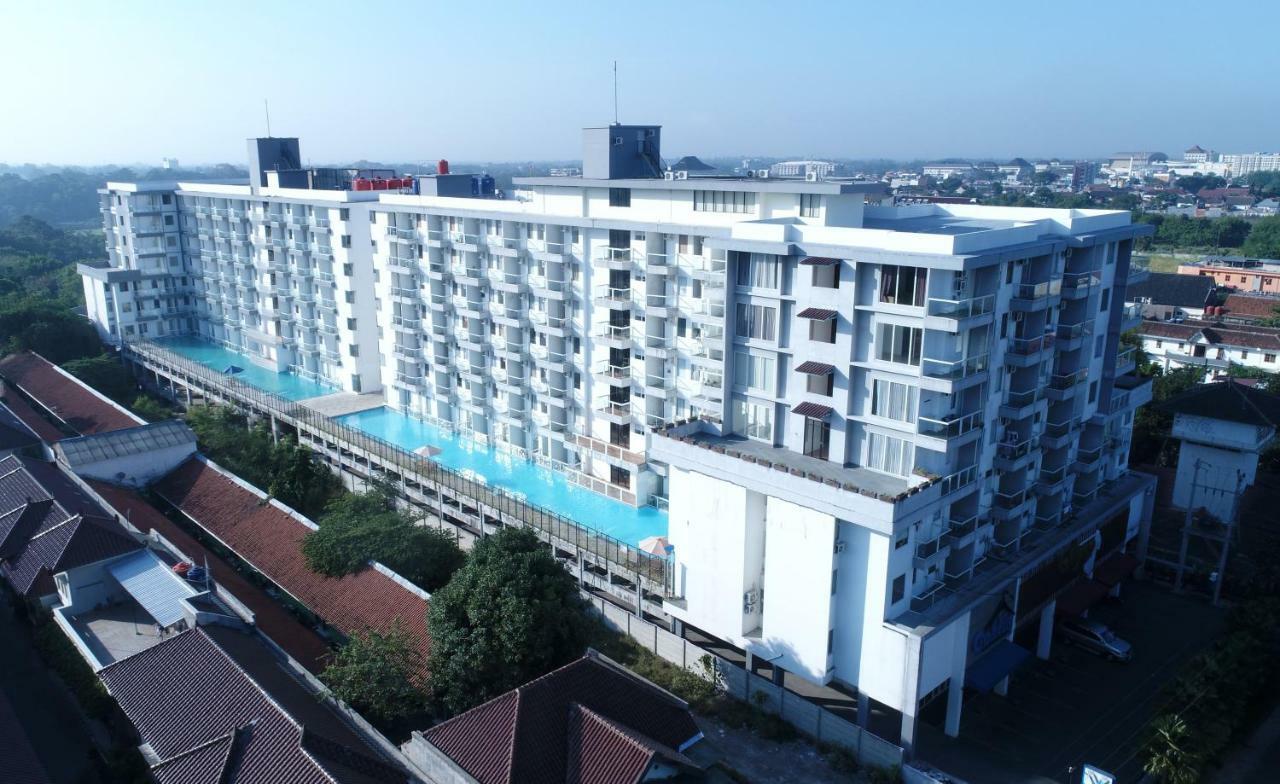 Indoluxe Rent Apartment Maguwo Exterior foto
